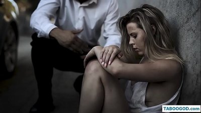 Kisah kusut: bocah wadon sing ora duwe omah